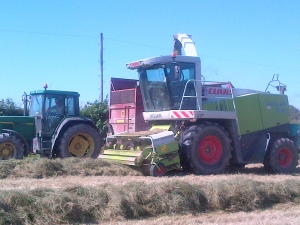 K L Hughes & Sons' Marshall Trailer in Action